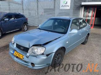 Salvage car Hyundai Accent Accent, Sedan, 2000 / 2006 1.6 16V 2003/11