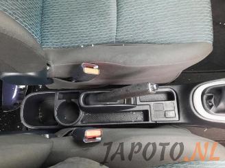 Toyota Yaris Yaris III (P13), Hatchback, 2010 / 2020 1.0 12V VVT-i picture 14