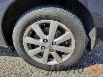 Toyota Yaris Yaris III (P13), Hatchback, 2010 / 2020 1.33 16V Dual VVT-I picture 9