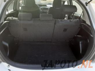 Toyota Yaris Yaris III (P13), Hatchback, 2010 / 2020 1.5 16V Hybrid picture 11