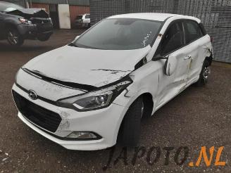 Salvage car Hyundai I-20 i20 (GBB), Hatchback, 2014 / 2020 1.0 T-GDI 100 12V 2017/4