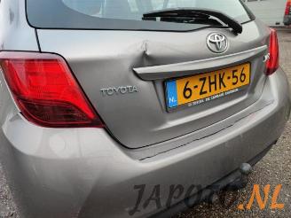 Toyota Yaris Yaris III (P13), Hatchback, 2010 / 2020 1.0 12V VVT-i picture 11