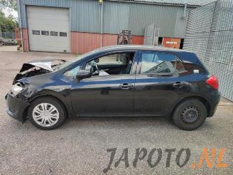 Toyota Auris Auris (E15), Hatchback, 2006 / 2012 1.6 Dual VVT-i 16V picture 2