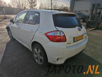 Toyota Auris Auris (E15), Hatchback, 2006 / 2012 1.8 16V HSD Full Hybrid picture 3