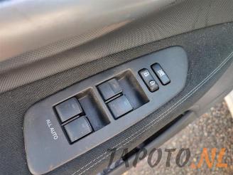 Toyota Auris Auris (E15), Hatchback, 2006 / 2012 1.8 16V HSD Full Hybrid picture 13