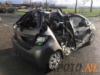 Toyota Yaris Yaris III (P13), Hatchback, 2010 / 2020 1.33 16V Dual VVT-I picture 4