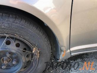 Toyota Yaris Yaris (P1), Hatchback, 1999 / 2005 1.3 16V VVT-i picture 9