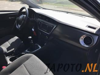 Toyota Auris Auris (E18), Hatchback 5-drs, 2012 / 2019 1.4 D-4D-F 16V picture 9