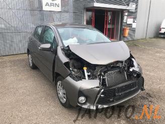 Toyota Yaris Yaris III (P13), Hatchback, 2010 / 2020 1.33 16V Dual VVT-I picture 2