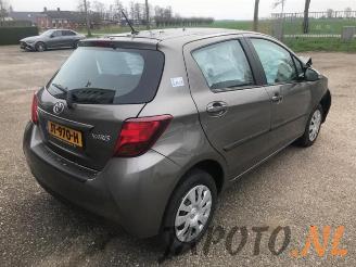 Toyota Yaris Yaris III (P13), Hatchback, 2010 / 2020 1.33 16V Dual VVT-I picture 4
