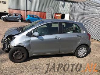 Toyota Yaris Yaris II (P9), Hatchback, 2005 / 2014 1.3 16V VVT-i picture 2