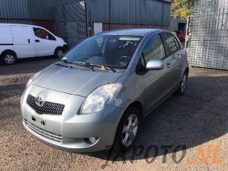 Uttjänta bilar auto Toyota Yaris Yaris II (P9), Hatchback, 2005 / 2014 1.3 16V VVT-i 2006/5