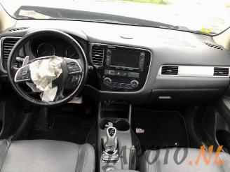 Mitsubishi Outlander Outlander (GF/GG), SUV, 2012 / 2022 2.0 16V PHEV 4x4 picture 9