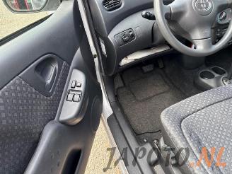 Toyota Yaris-verso Yaris Verso (P2), MPV, 1999 / 2005 1.3 16V picture 7