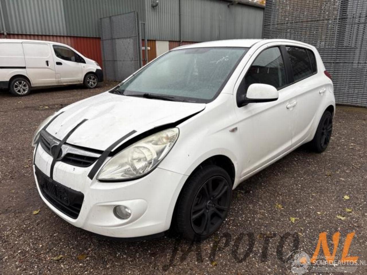Hyundai I-20 i20, Hatchback, 2008 / 2015 1.4i 16V
