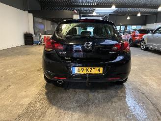 Opel Astra 1.4 Turbo Cosmo 140 PK! picture 4
