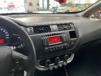 Kia Rio 1.4 CVVT Plus Pack picture 21