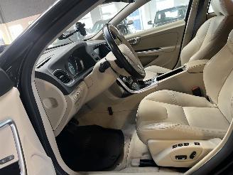 Volvo V-60 2.4 D6 Twin Engine R-Design NL NAP! picture 15