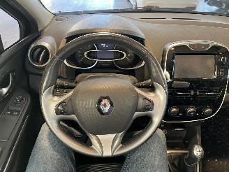 Renault Clio 1.5 dCi ECO Night&Day NL NAP! picture 16