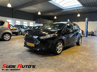 skadebil auto Ford Fiesta 1.25 Titanium 2013/4