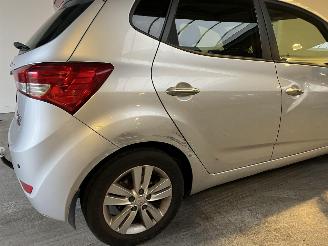 Hyundai Ix20 1.4i i-Vision NL NAP! picture 6