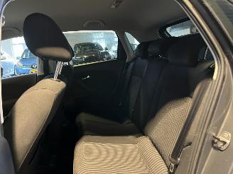 Volkswagen Polo 1.4-16V Highline picture 12