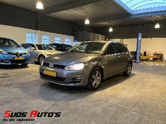 krockskadad bil auto Volkswagen Golf 1.4 TSI Highline NAP! 2013/6