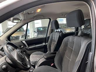 Renault Scenic 2.0-16V Tech Line picture 14