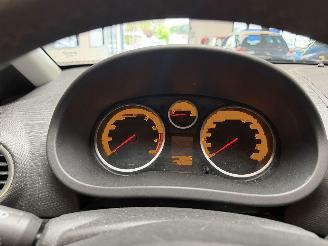 Opel Corsa 1.2-16V Cosmo picture 25