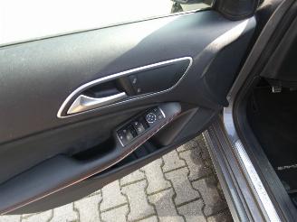 Mercedes A-klasse 180 d Ambition AMG pakket picture 12