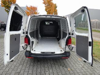Volkswagen Transporter 2.0 TDI L2H3 Comfortline picture 6
