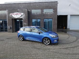 Vaurioauto  passenger cars Renault Clio Estate 1.2 GT 2014/3