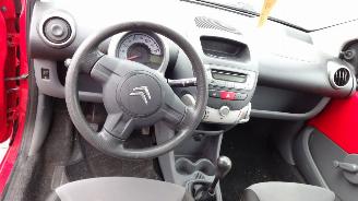 Citroën C1 Hatchback 1.0 12V (1KR-FE(CFB)) [50kW] picture 4