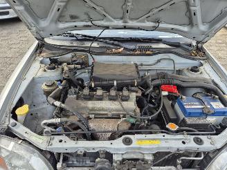 Nissan Micra (K11) Hatchback 1.4 16V (CGA3DE) [60kW] picture 8