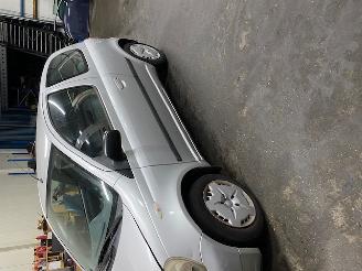 Toyota Yaris (P1) Hatchback 1.3 16V VVT-i (2NZFE) [63kW] 5-BAK picture 2