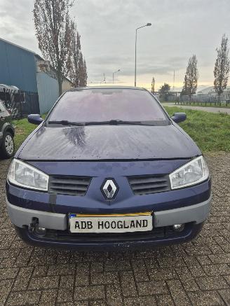 Vrakbiler auto Renault Mégane II (BM/CM) Hatchback 2.0 16V (F4R-770) [99kW] 5-BAK 2003/1
