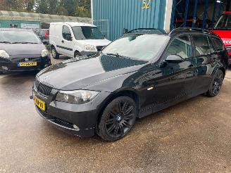 krockskadad bil auto BMW 3-serie 3 serie Touring (E91) Combi 320d 16V Edition Fleet (M47-D20(204D4)) [110kW] 2007/3