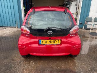Toyota Aygo Aygo (B10) Hatchback 1.0 12V VVT-i (1KR-FE) [50kW] picture 5