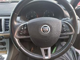 Jaguar XF 2.2 D Luxury picture 10