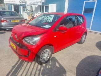 uszkodzony samochody osobowe Volkswagen Up! Up! (121) Hatchback 1.0 12V 2012/3