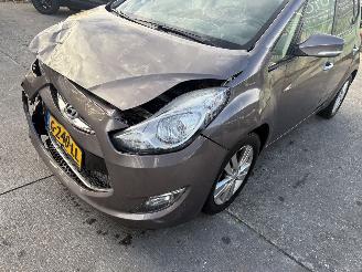 Hyundai Ix20 1.6i 92KW Autom. Clima Navi Pano I-Catcher picture 17