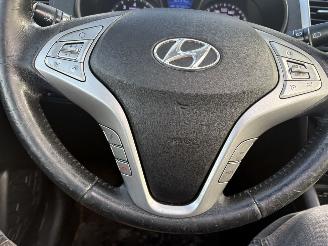 Hyundai Ix20 1.6i 92KW Autom. Clima Navi Pano I-Catcher picture 15