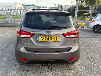 Hyundai Ix20 1.6i 92KW Autom. Clima Navi Pano I-Catcher picture 6