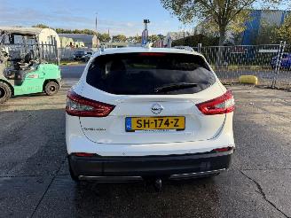 Nissan Qashqai 1.2 85KW Autom. N-Connecta Clima Navi Pano 360 View NAP picture 3