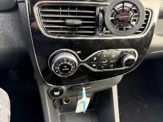 Renault Clio 0.9 TCE 66KW Clima Navi Led 5-drs picture 14