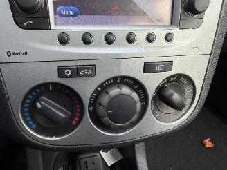 Opel Corsa 1.2 -16V 63KW Airco Navi Berlin 5-Drs NAP picture 9