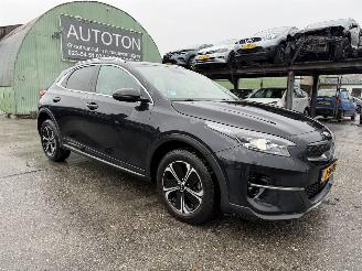 krockskadad bil auto Kia Xceed 1.6 GDI 77KW PHEV Autom. Clima Navi Camera Led DynamicPlusLine NAP 2020/10