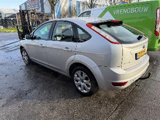 Voiture accidenté Ford Focus 1.6 74KW Airco Trend 5-Drs NAP 2008/4