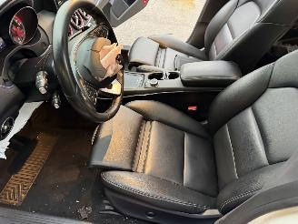 Mercedes Cla-klasse 200 115KW Autom. Pano Clima Navi Leer Shooting Brake picture 7