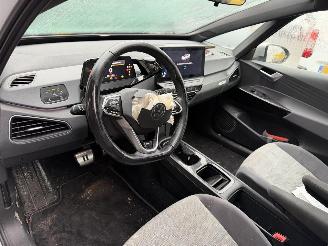 Volkswagen ID.3 58 kWh 150KW First Clima Navi NAP picture 11